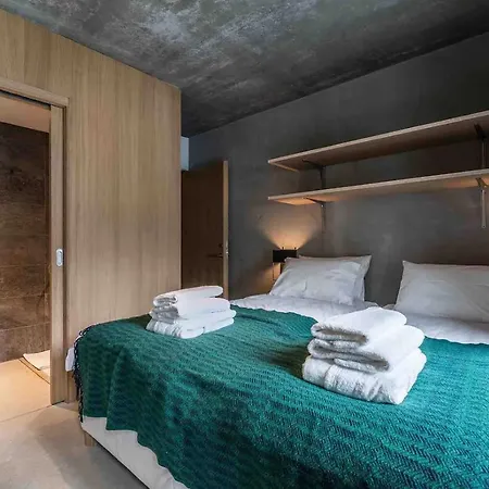 Lejlighed Chalet Victoria - Luxury Mountain Retreat *